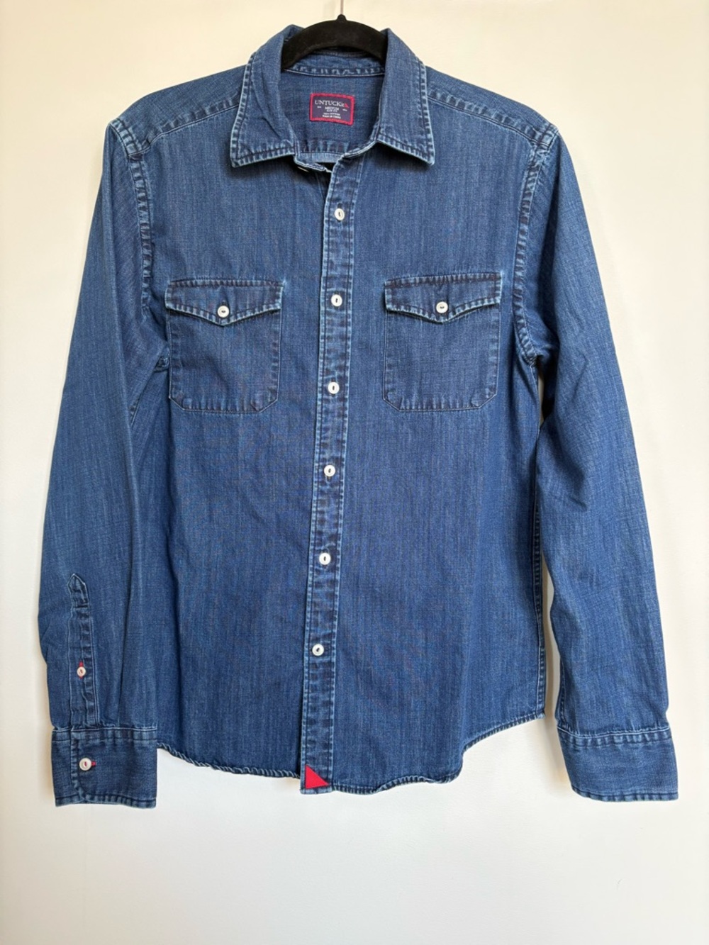 UNTUCKit Denim Shirt Medium Slim Fit Button Down Cotton Casual